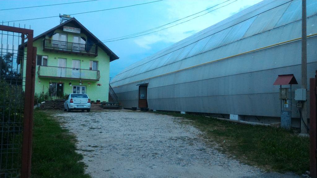 Baza Sportiva Adelina Hotel คุมปูลุง ภายนอก รูปภาพ