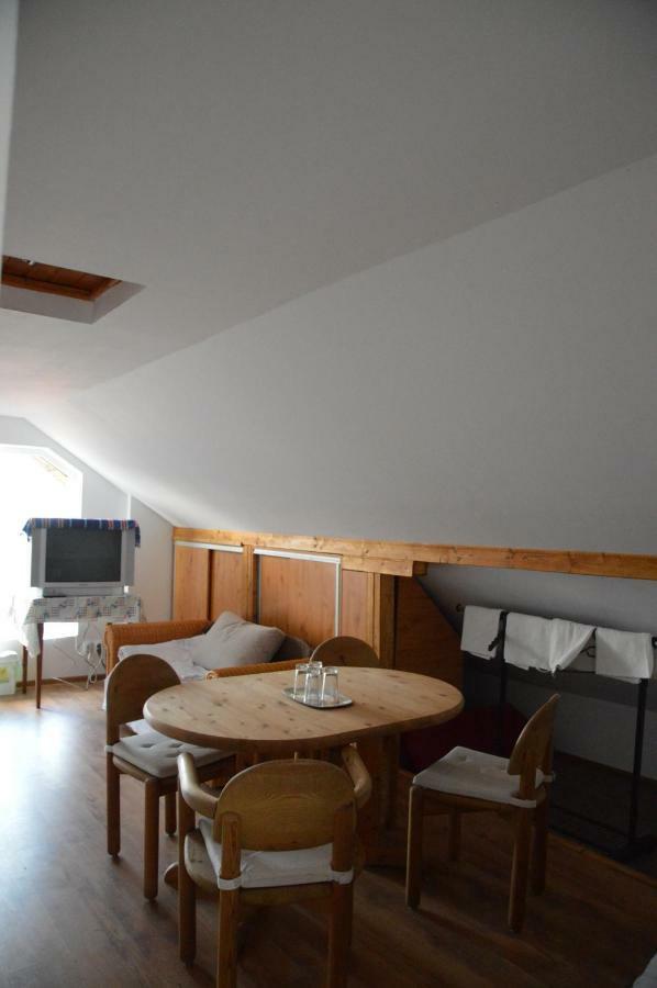 Baza Sportiva Adelina Hotel คุมปูลุง ภายนอก รูปภาพ